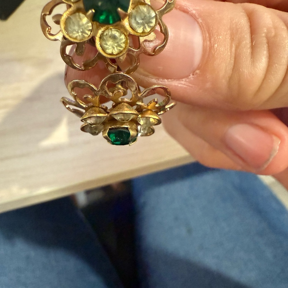 Vintage Gold and Green Floral screw back Earrings
